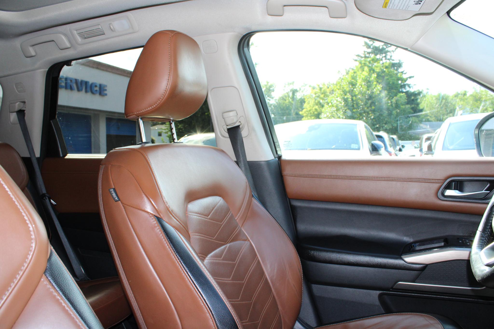 Nissan Pathfinder Platinum 4WD 2023