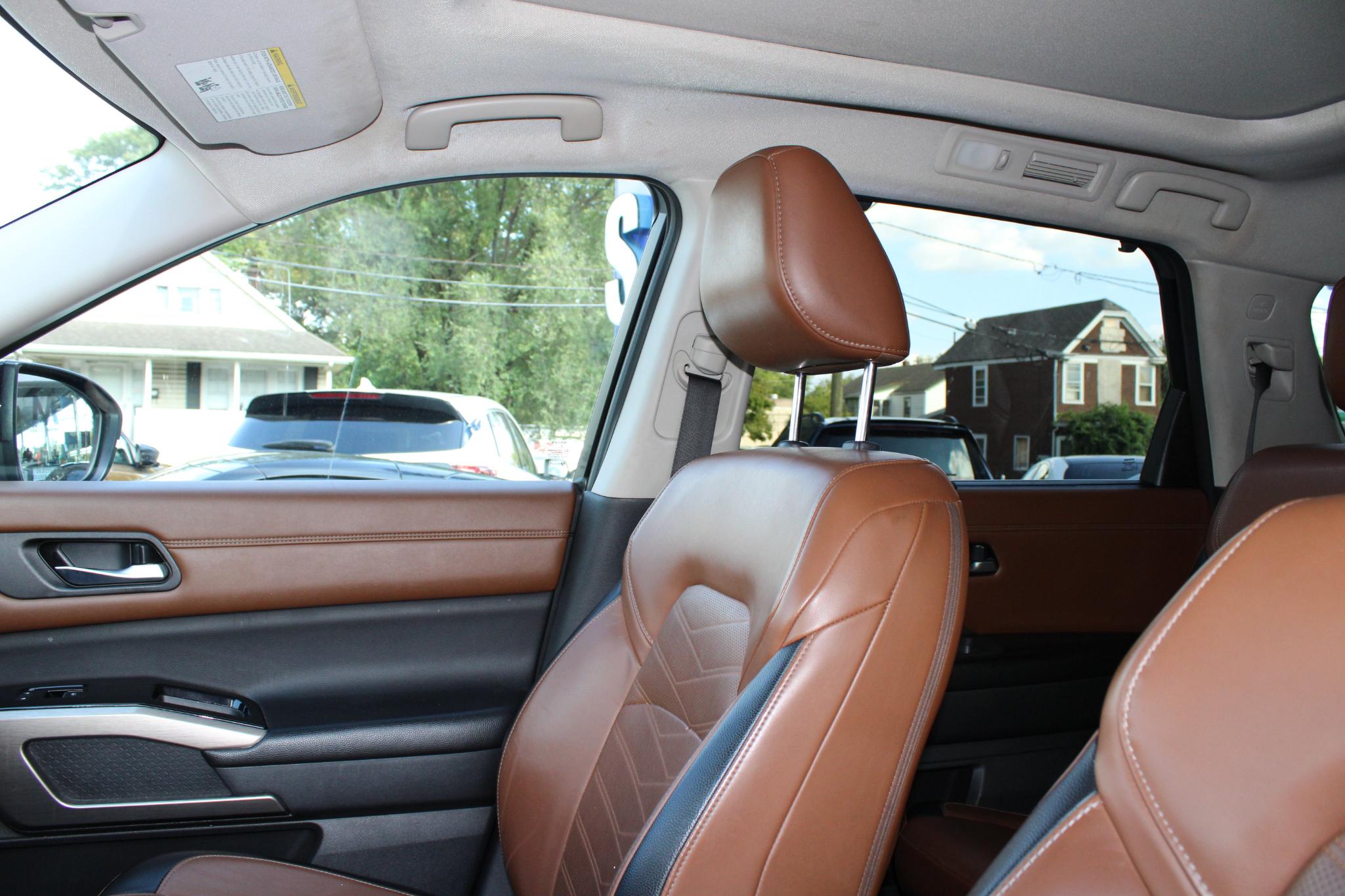 Nissan Pathfinder Platinum 4WD 2023