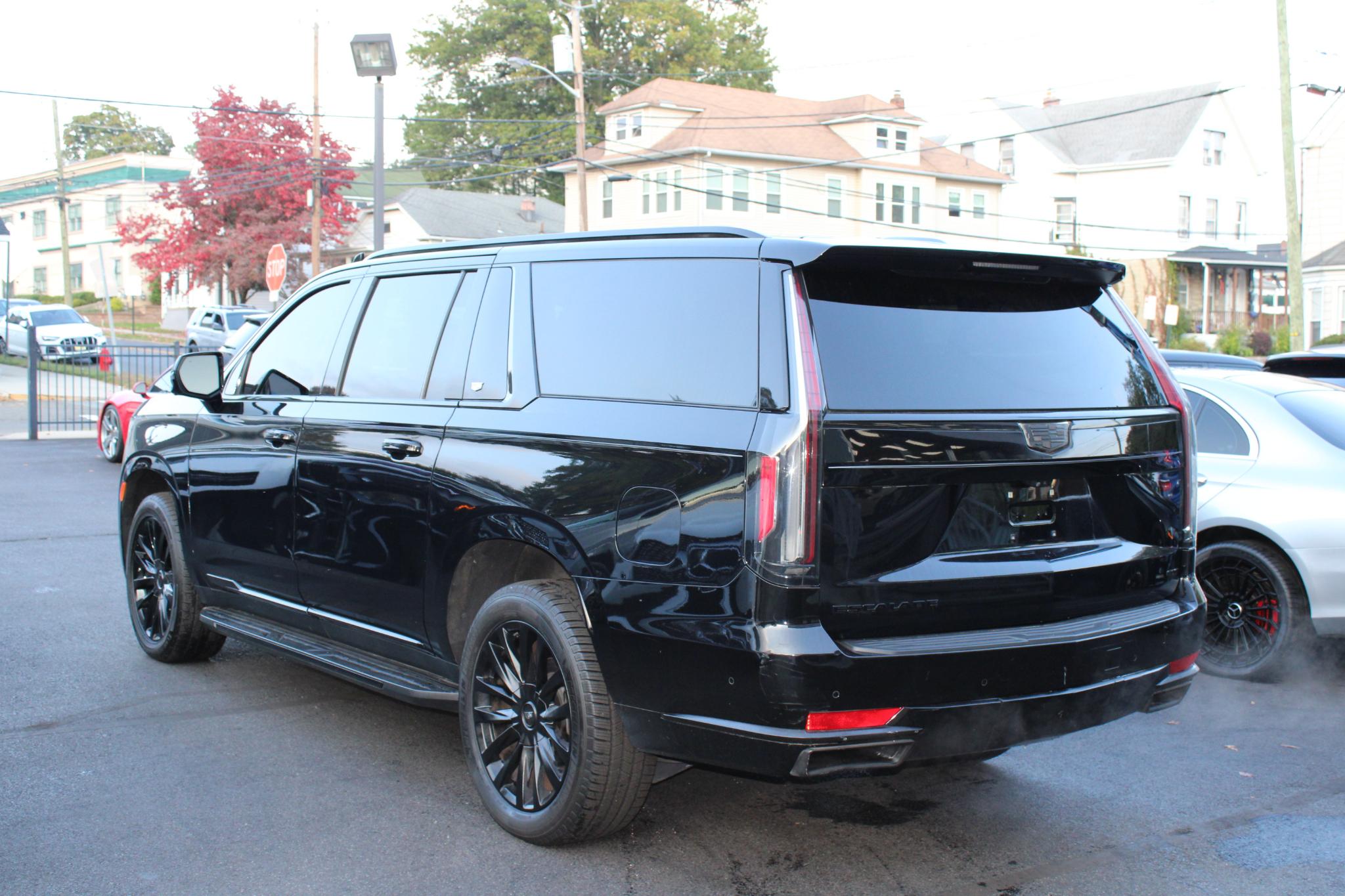 Cadillac Escalade ESV 4WD 4dr Premium Luxury 2021