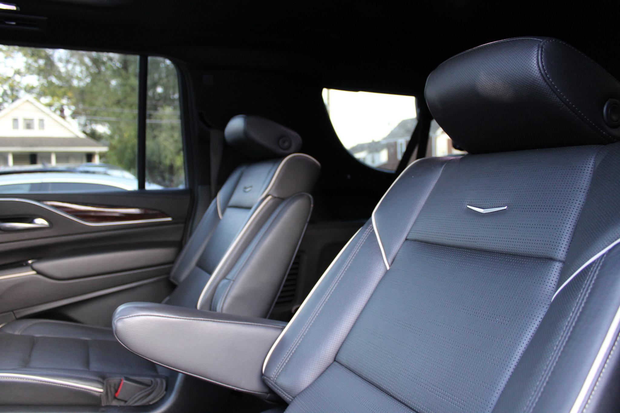 Cadillac Escalade ESV 4WD 4dr Premium Luxury 2021