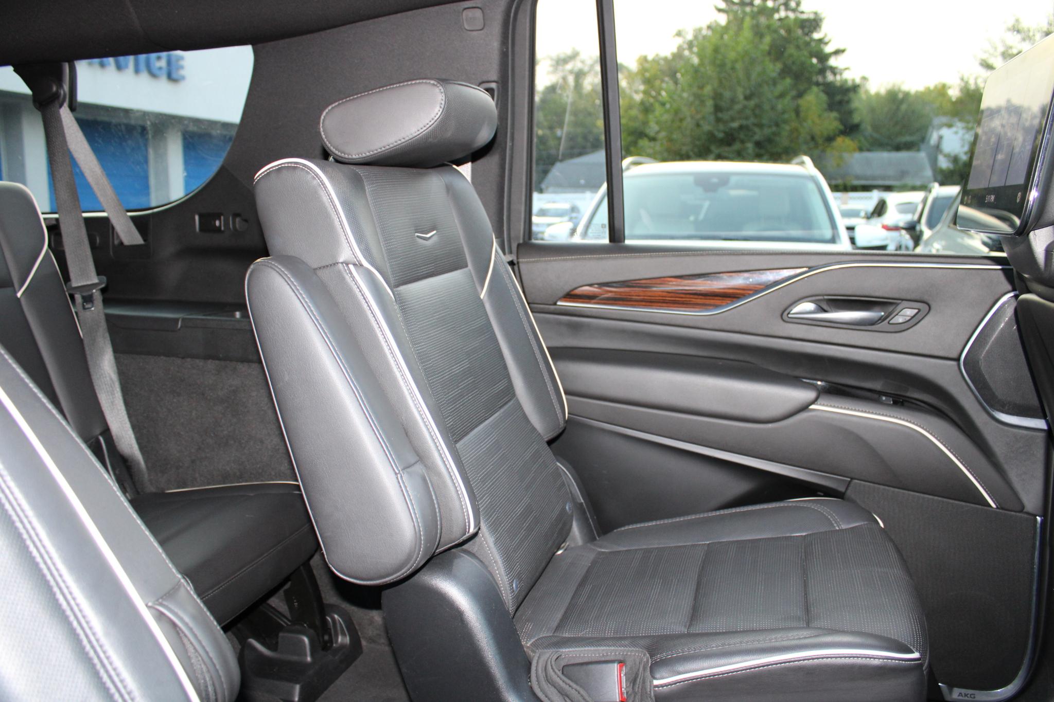 Cadillac Escalade ESV 4WD 4dr Premium Luxury 2021