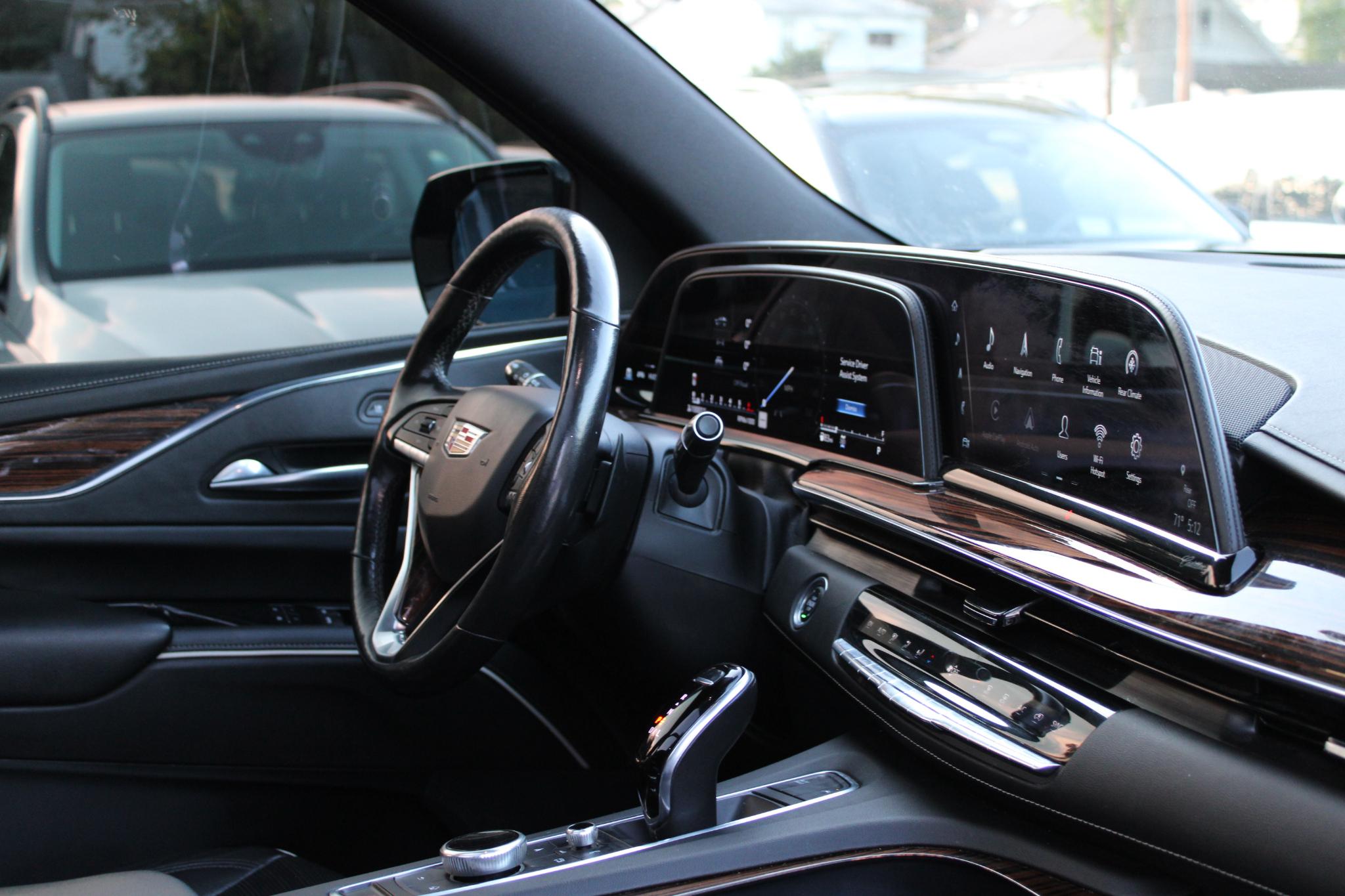 Cadillac Escalade ESV 4WD 4dr Premium Luxury 2021