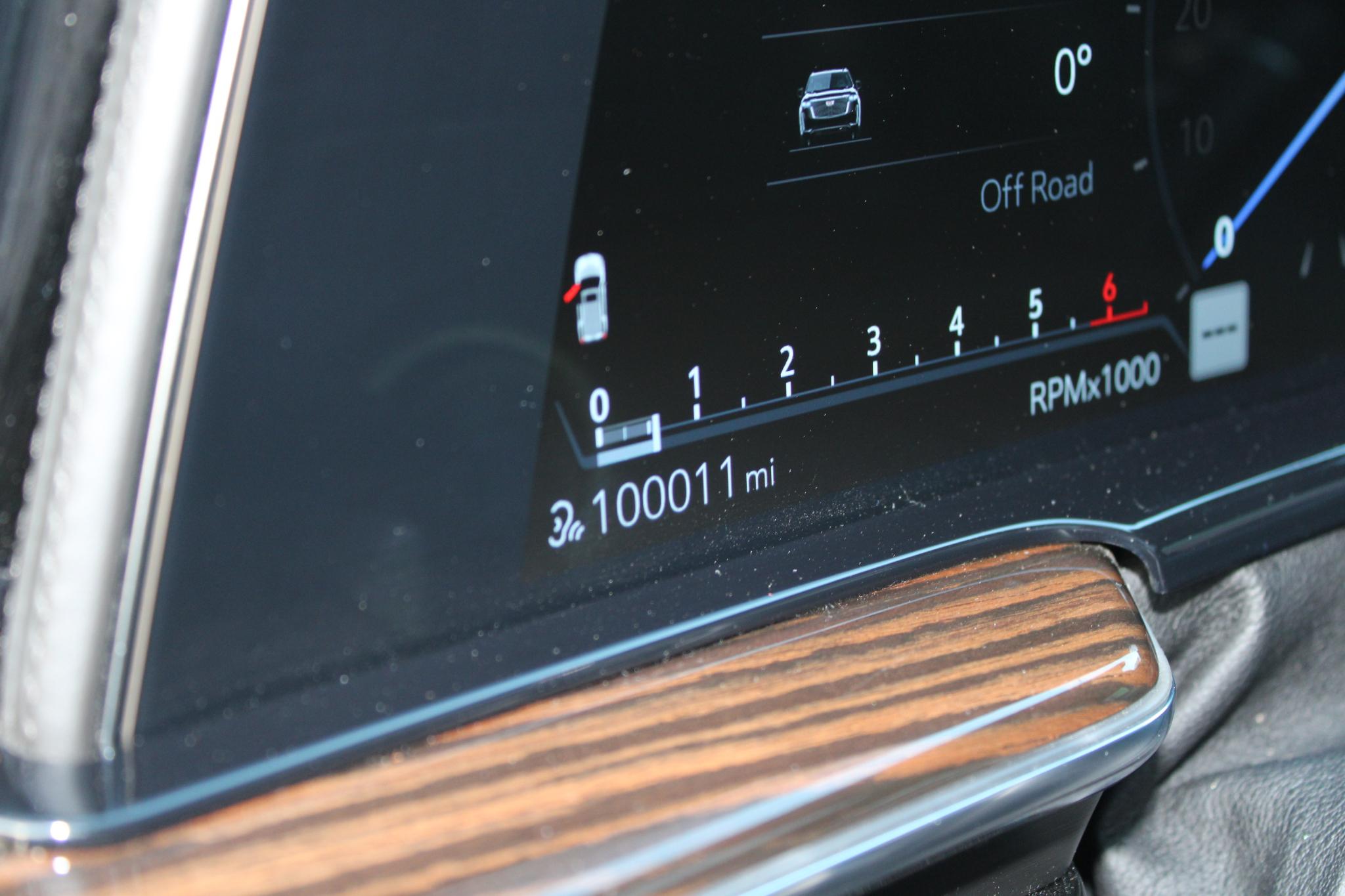 Cadillac Escalade ESV 4WD 4dr Premium Luxury 2021