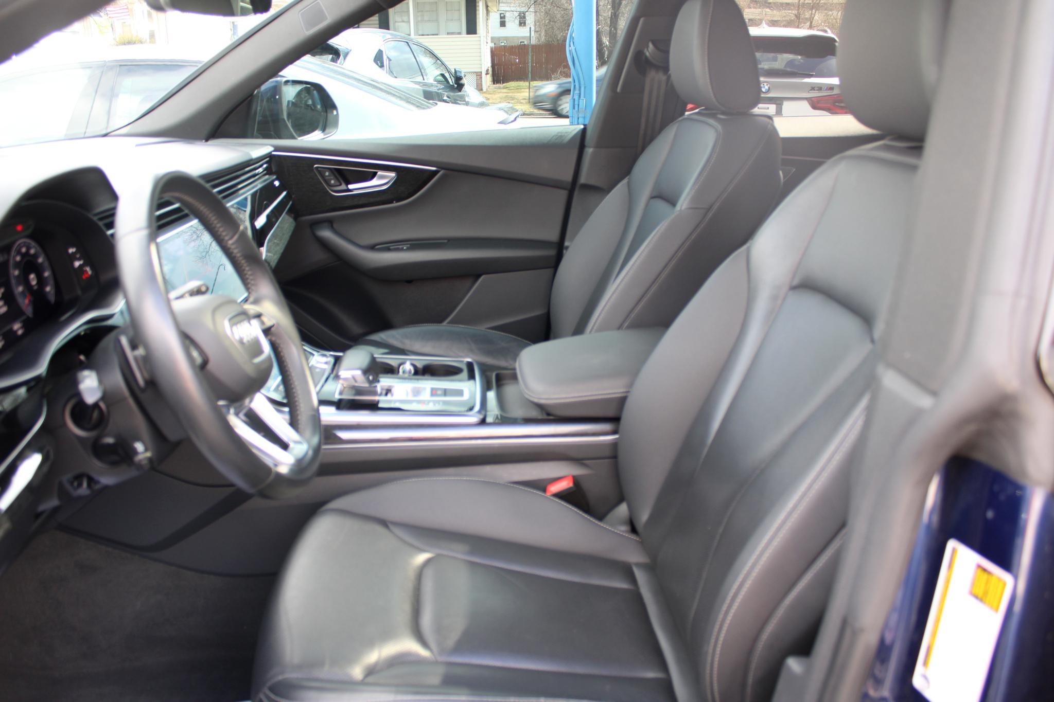 Audi Q8 Premium Plus 55 TFSI quattro 2019