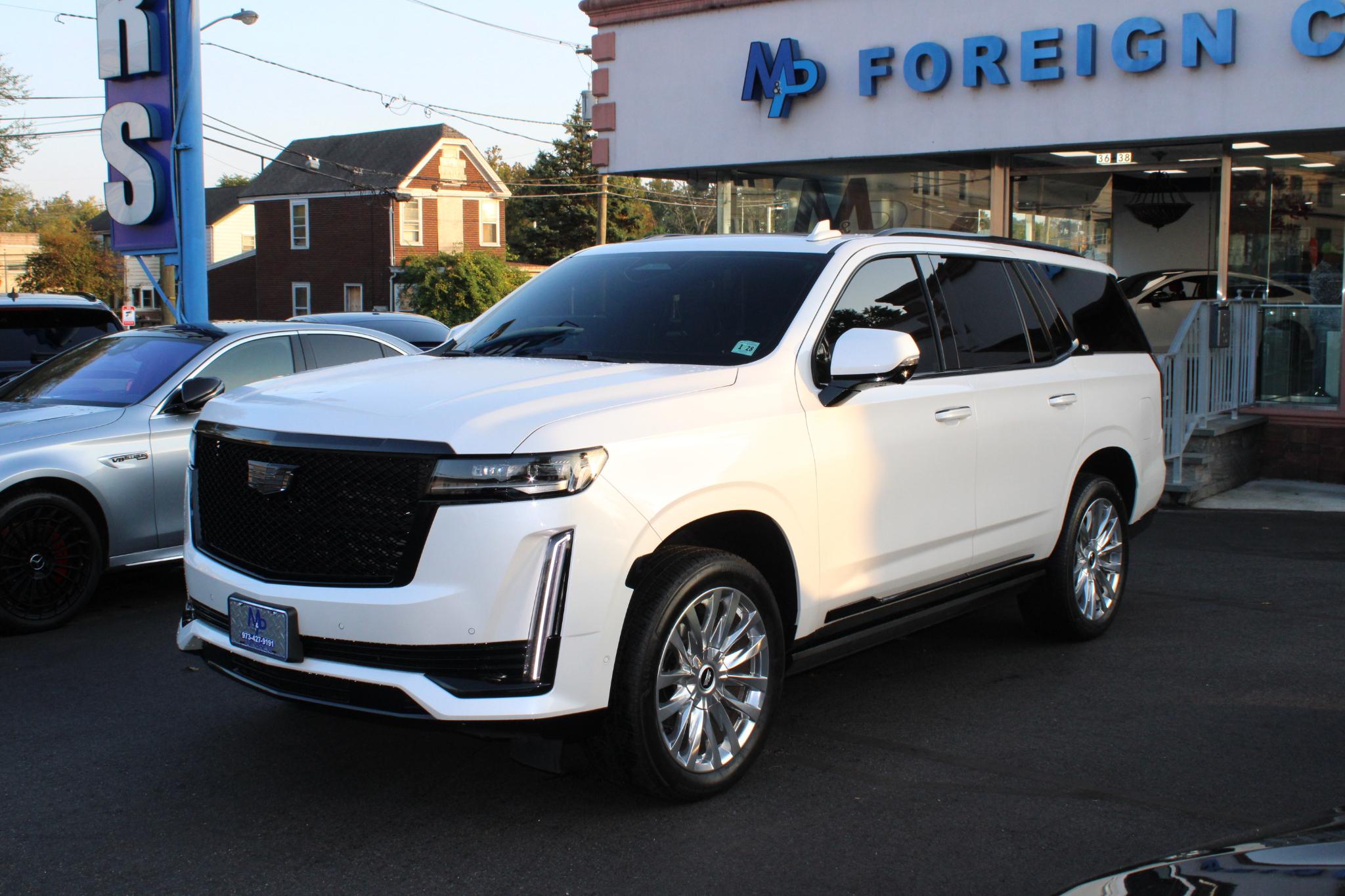 Cadillac Escalade 4WD 4dr Premium Luxury 2023