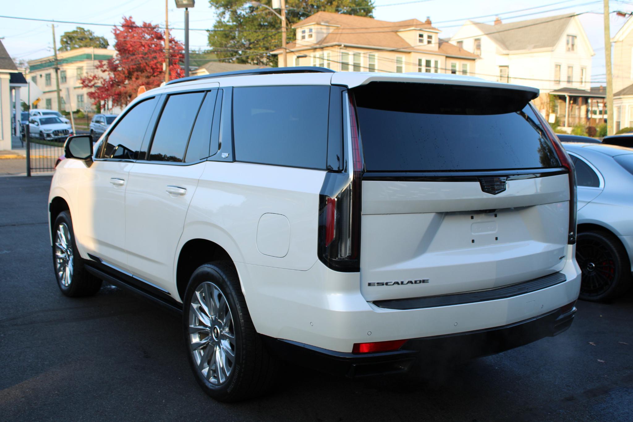 Cadillac Escalade 4WD 4dr Premium Luxury 2023