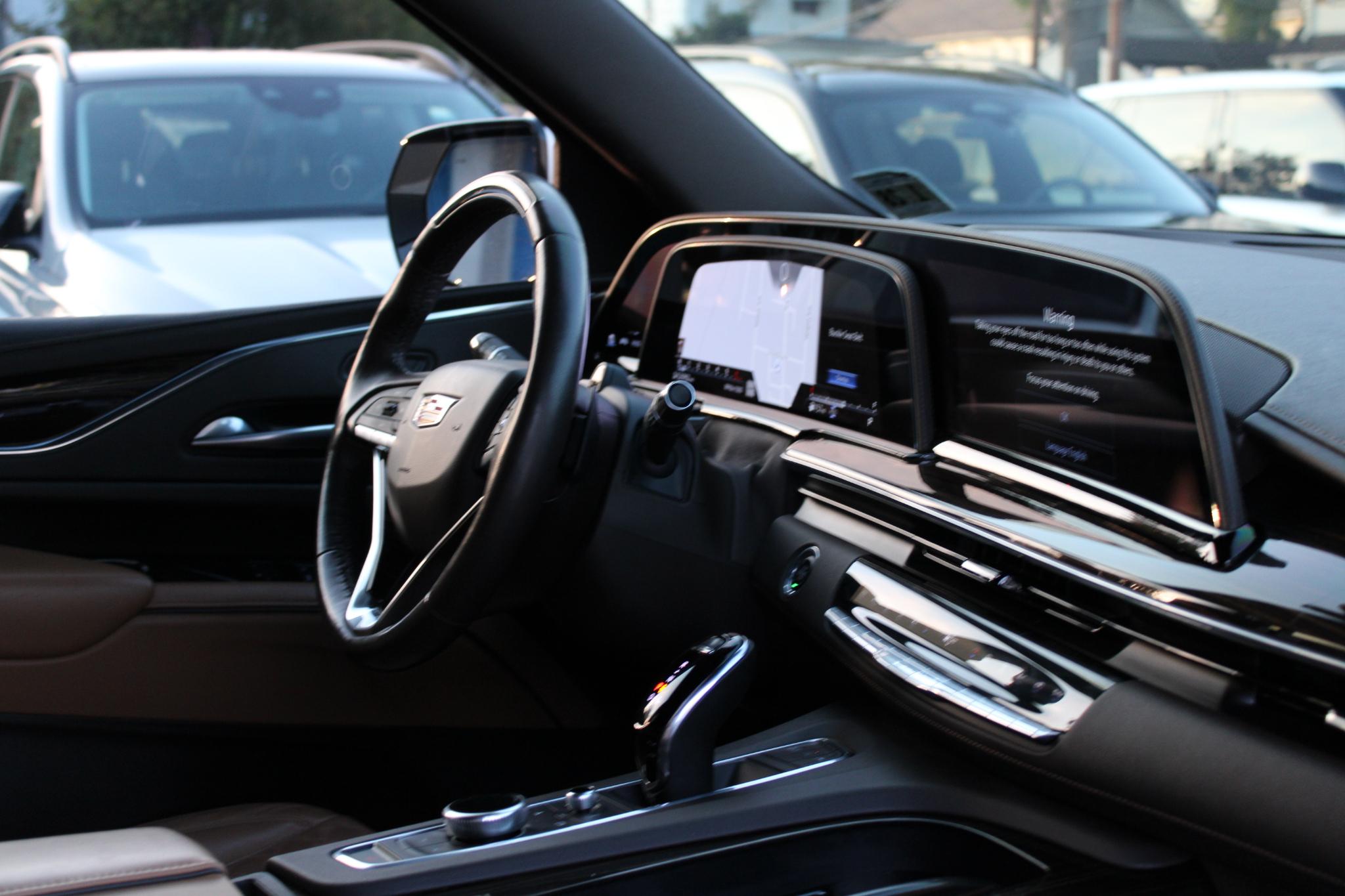 Cadillac Escalade 4WD 4dr Premium Luxury 2023
