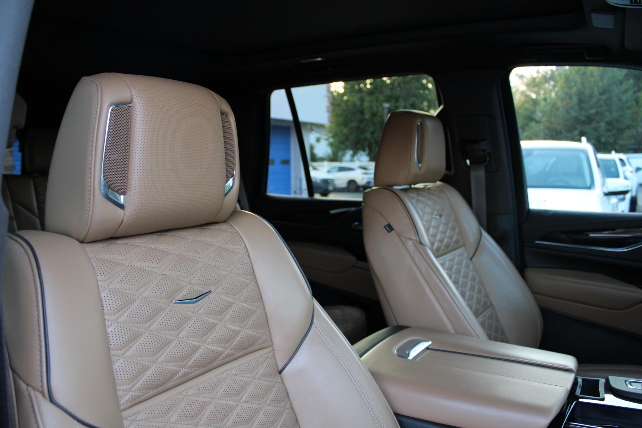 Cadillac Escalade 4WD 4dr Premium Luxury 2023