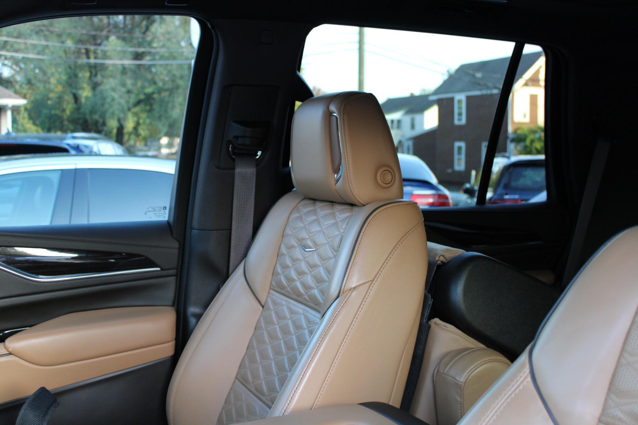 Cadillac Escalade 4WD 4dr Premium Luxury 2023