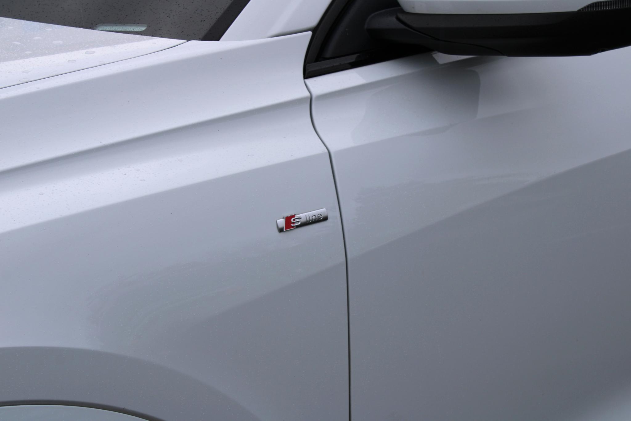 Audi Q8 Premium Plus 55 TFSI quattro 2021