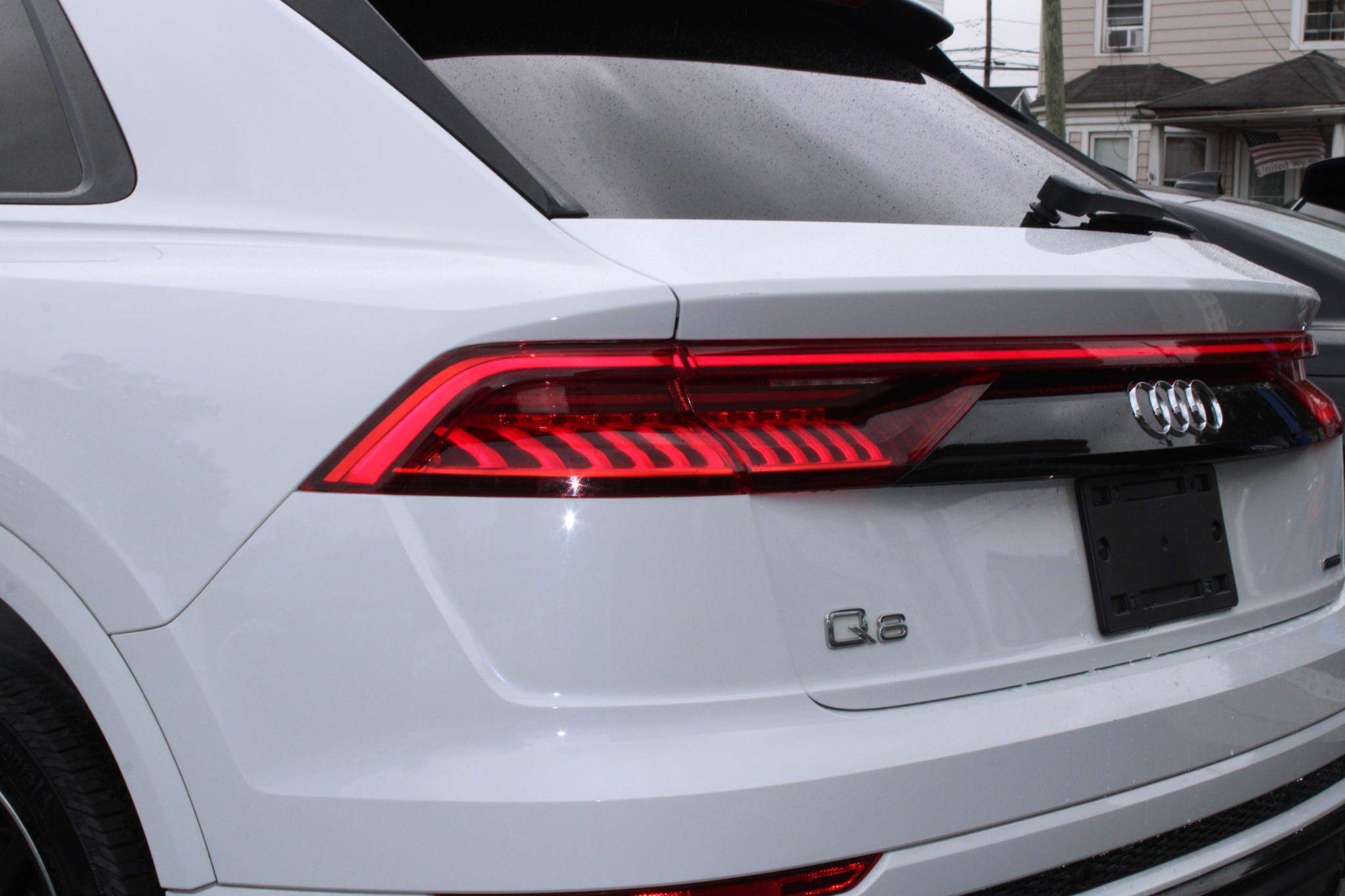 Audi Q8 Premium Plus 55 TFSI quattro 2021