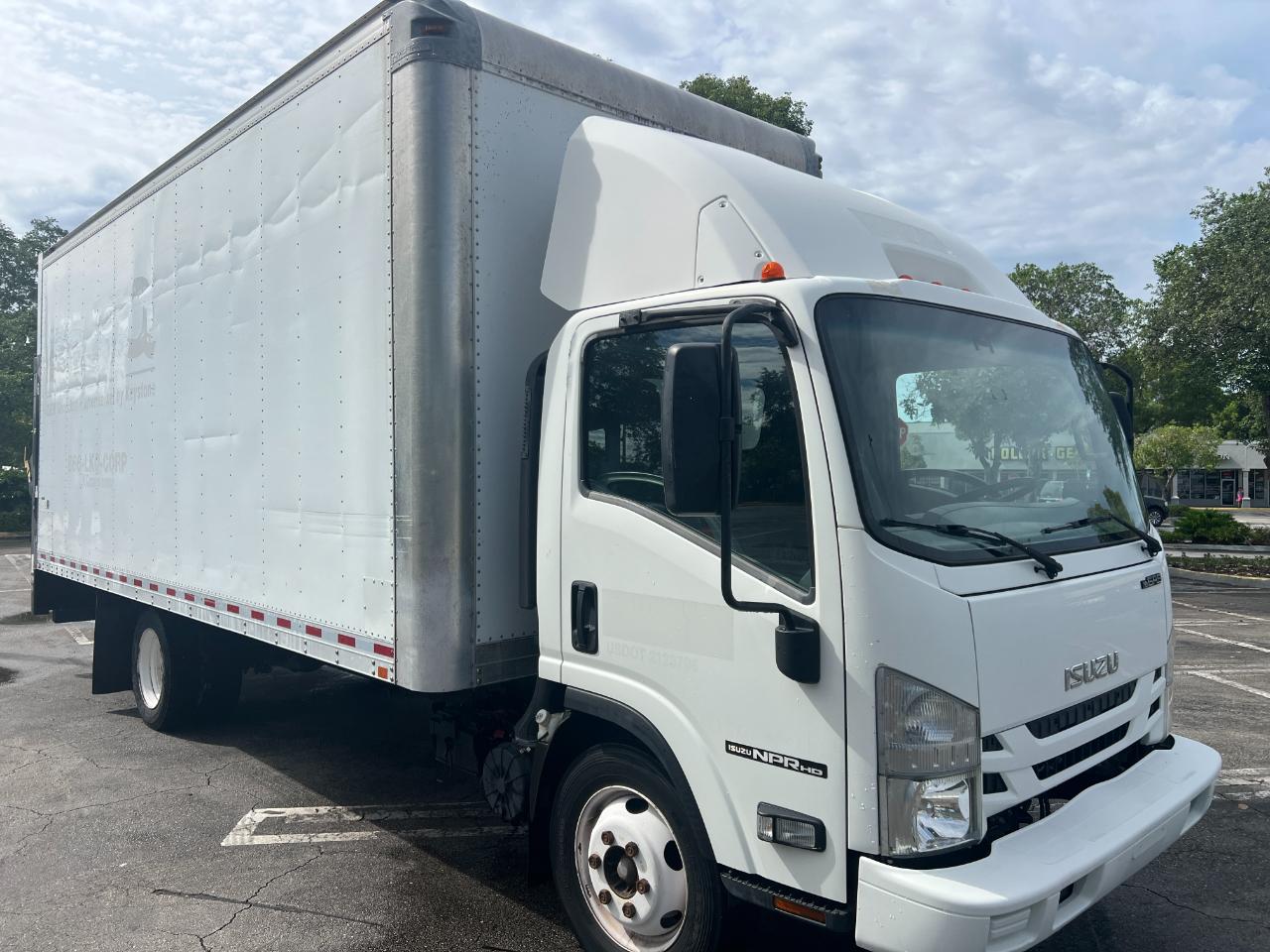 2016 Isuzu NPR HD 20 ft long box - lift gate