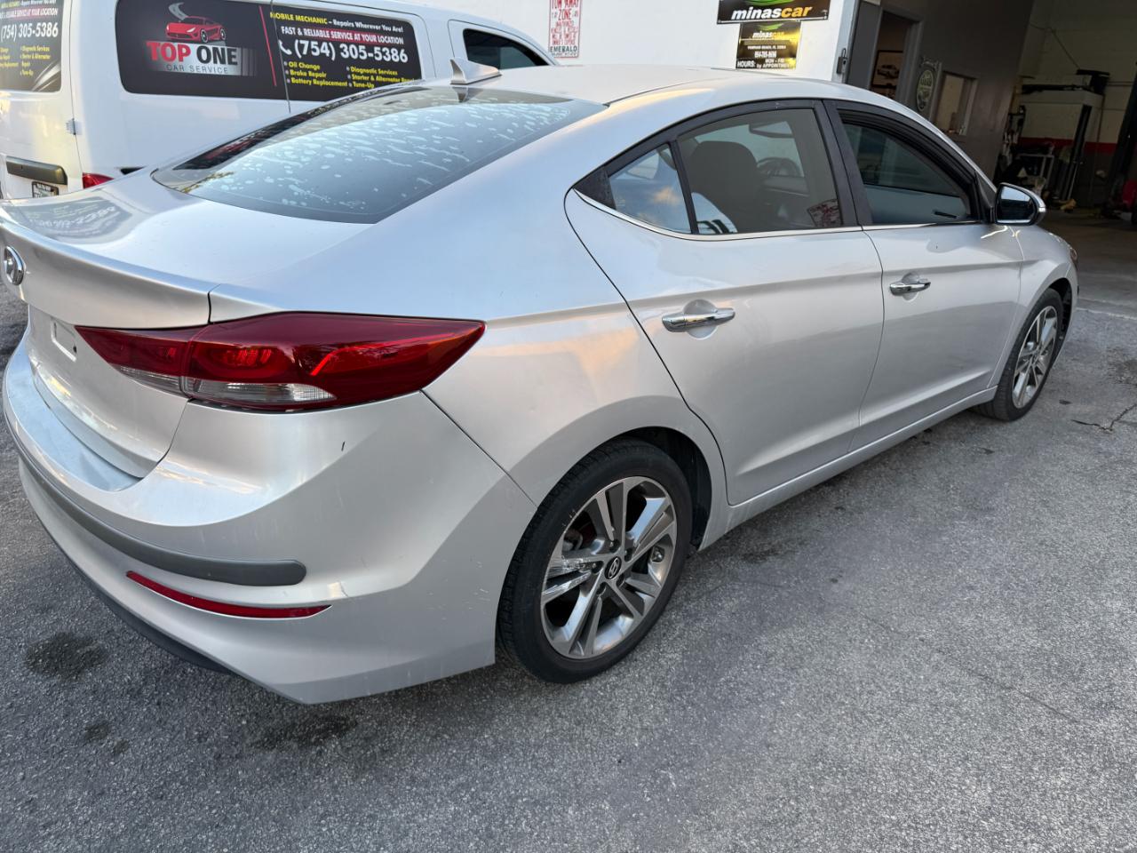 Hyundai Elantra Limited 2017