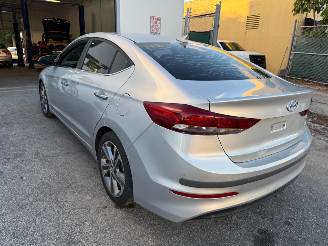 Hyundai Elantra Limited 2017