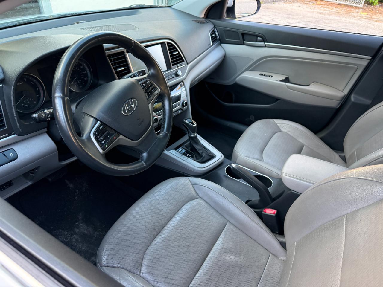 Hyundai Elantra Limited 2017