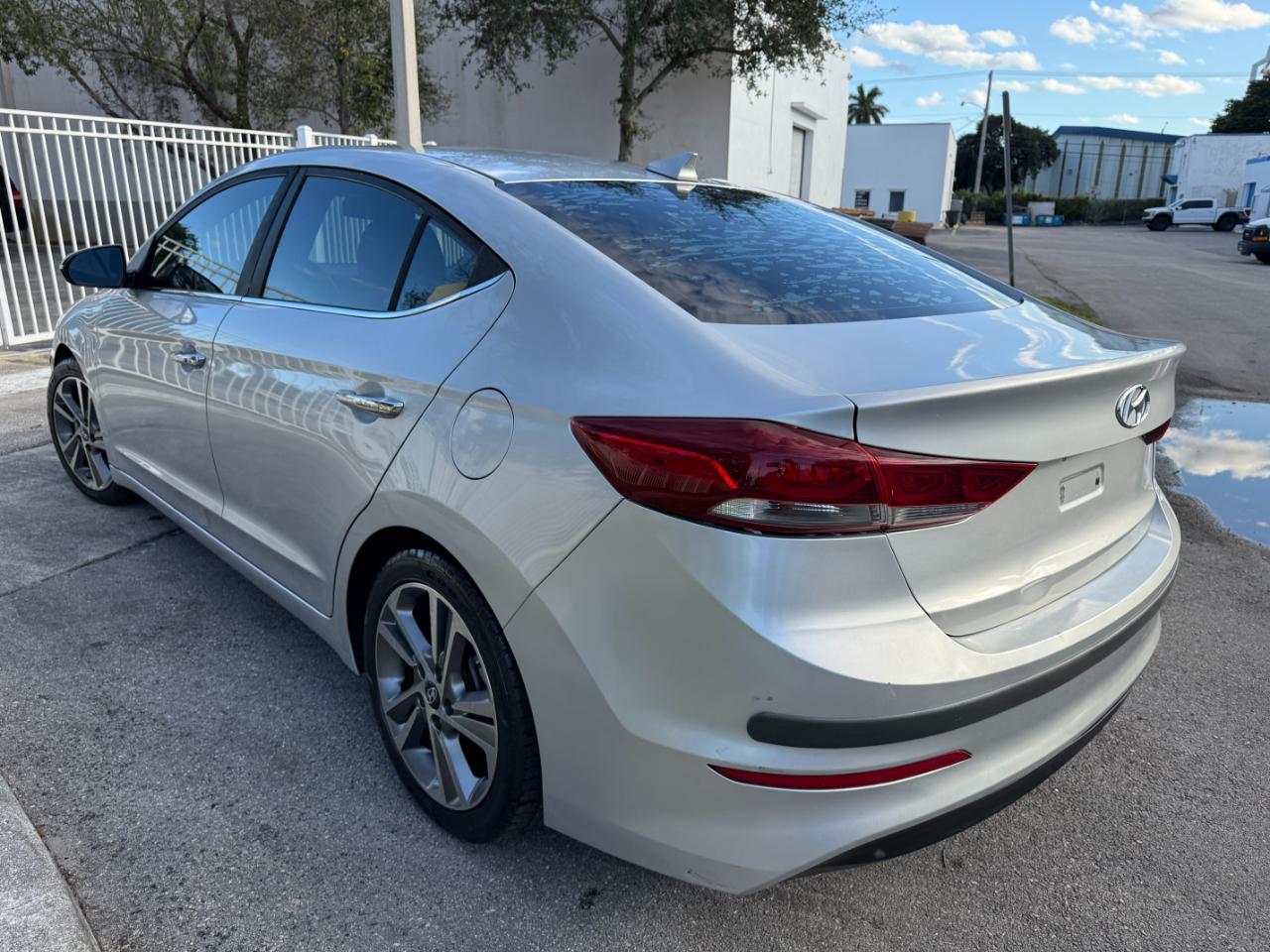 Hyundai Elantra Limited 2017