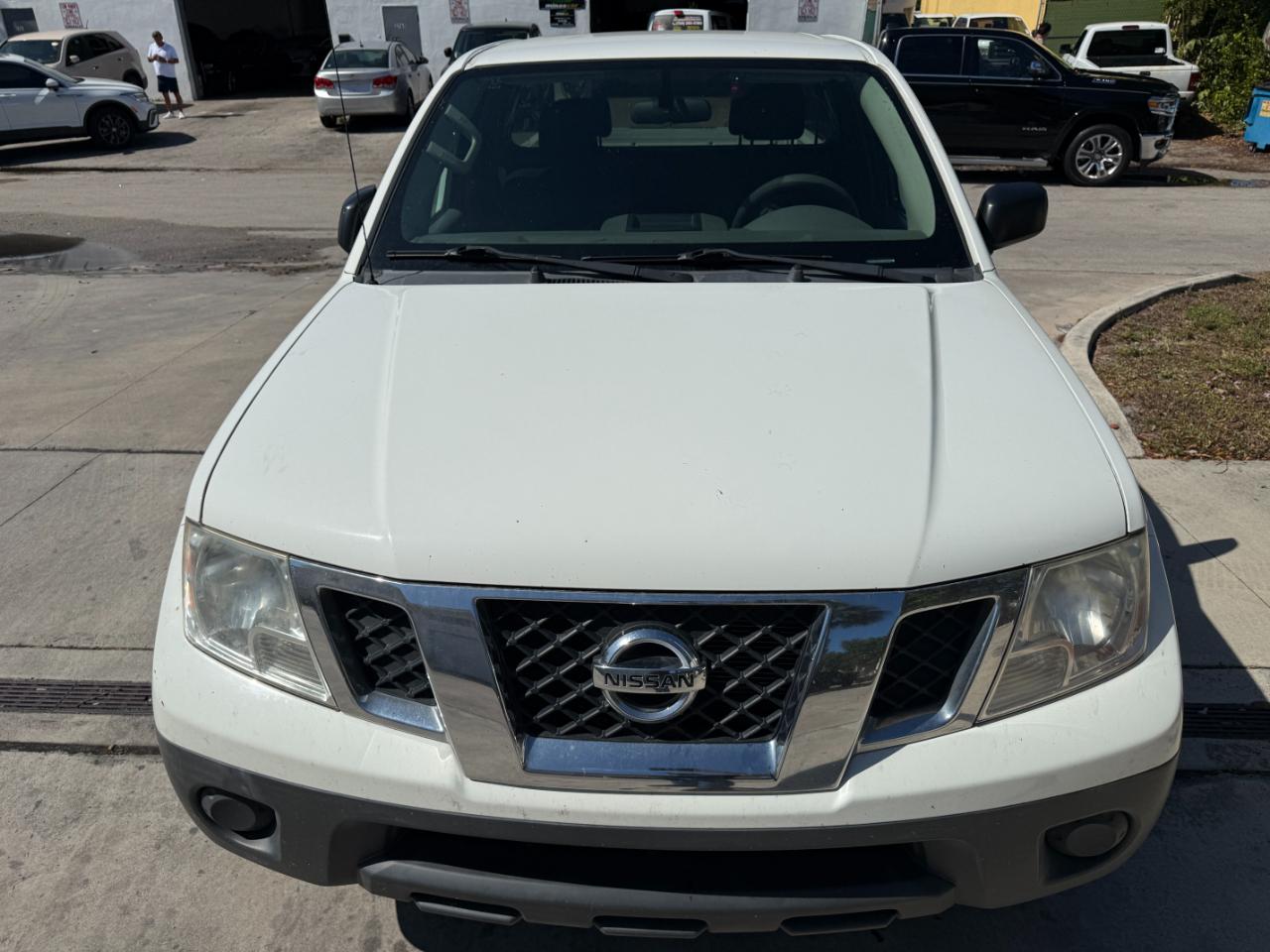 Nissan Frontier S King Cab I4 5MT 2WD 2019