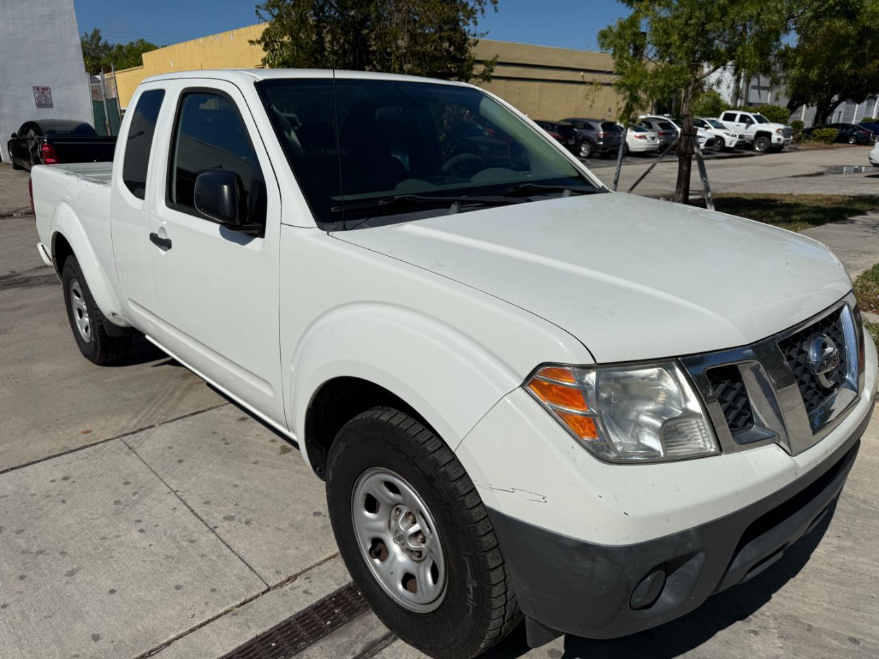 Nissan Frontier S King Cab I4 5MT 2WD 2019