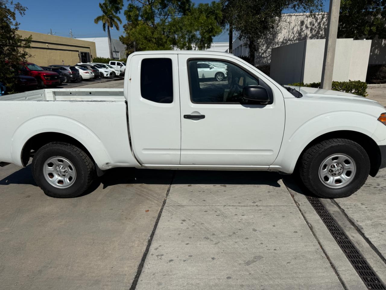 Nissan Frontier S King Cab I4 5MT 2WD 2019