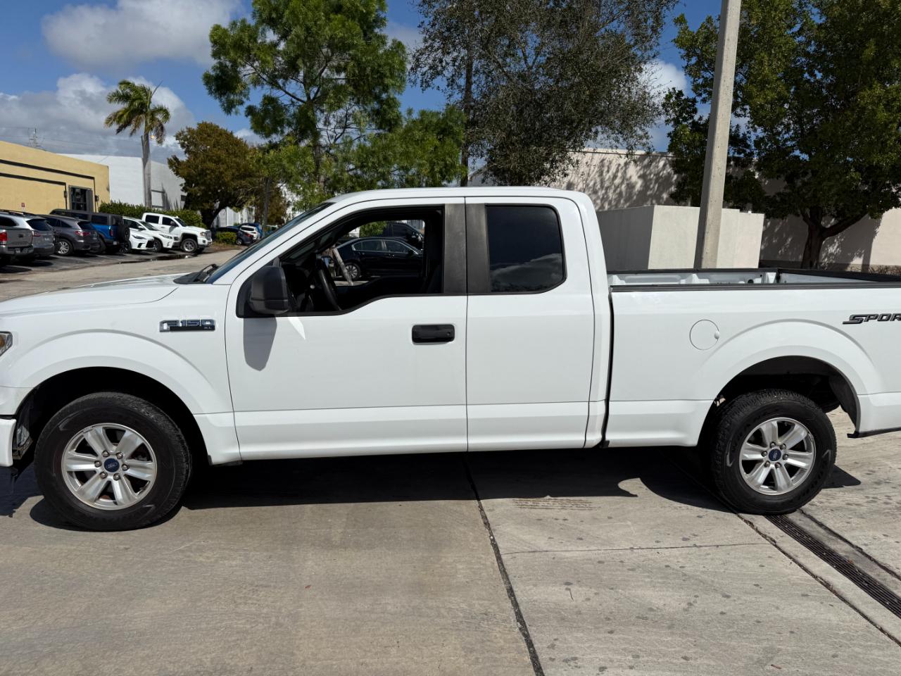 Ford F-150 XL SuperCab 6.5-ft. Bed 2WD 2017