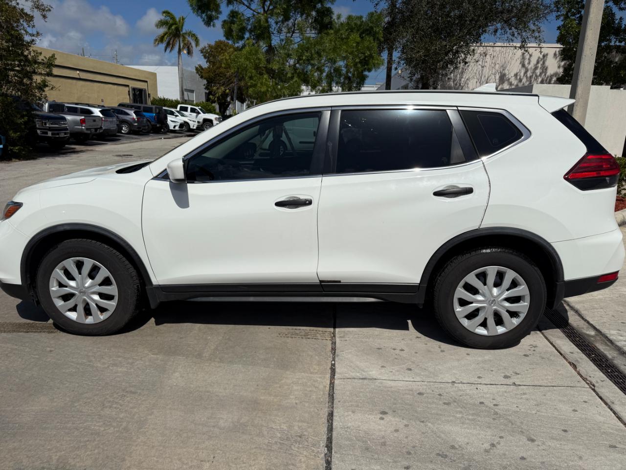 Nissan Rogue S 2WD 2017