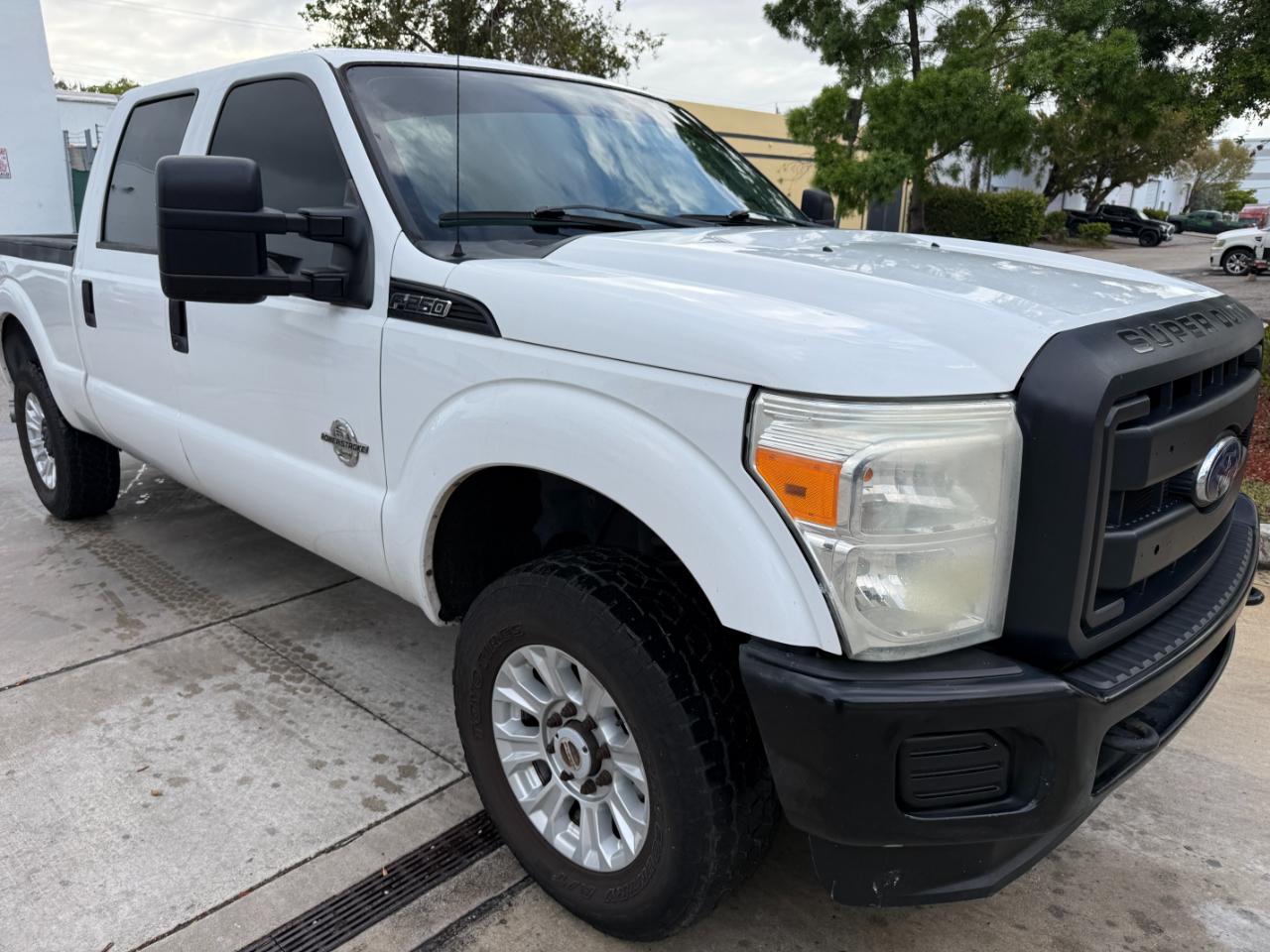 Ford F-250 SD XLT Crew Cab Long Bed 4WD 2016