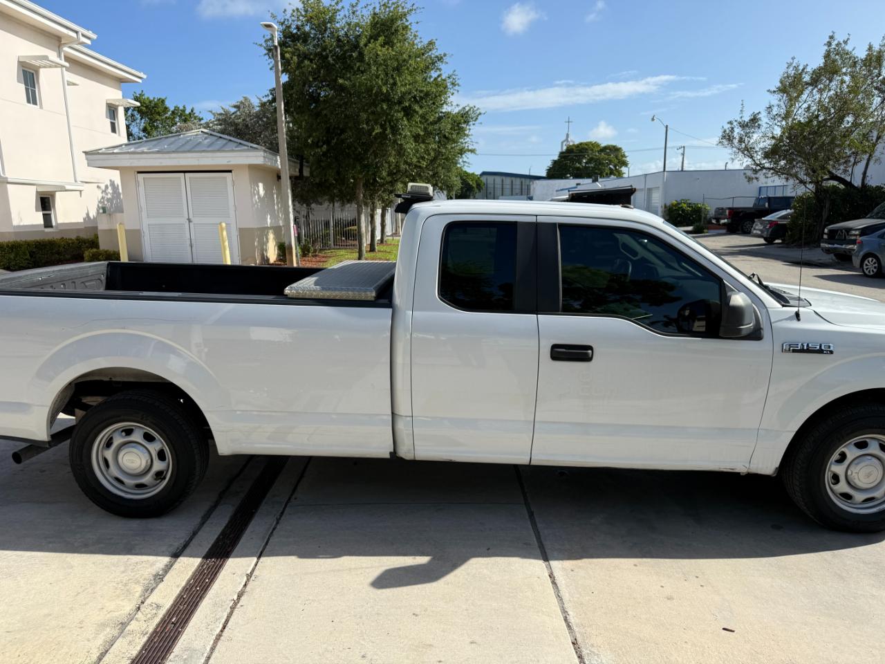 Ford F-150 XL SuperCab 8-ft. 2WD 2019