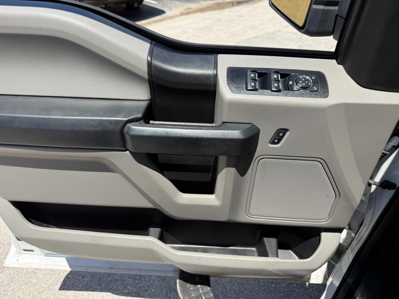 Ford F-150 XL SuperCab 6.5-ft. Bed 2WD 2017