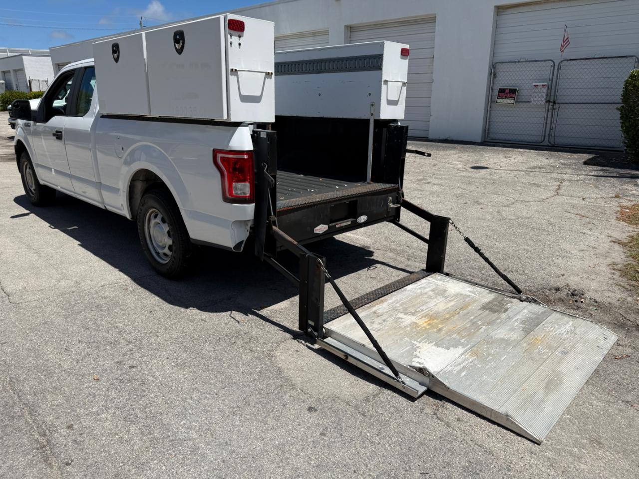 Ford F-150 XL SuperCab 6.5-ft. Bed 2WD 2017