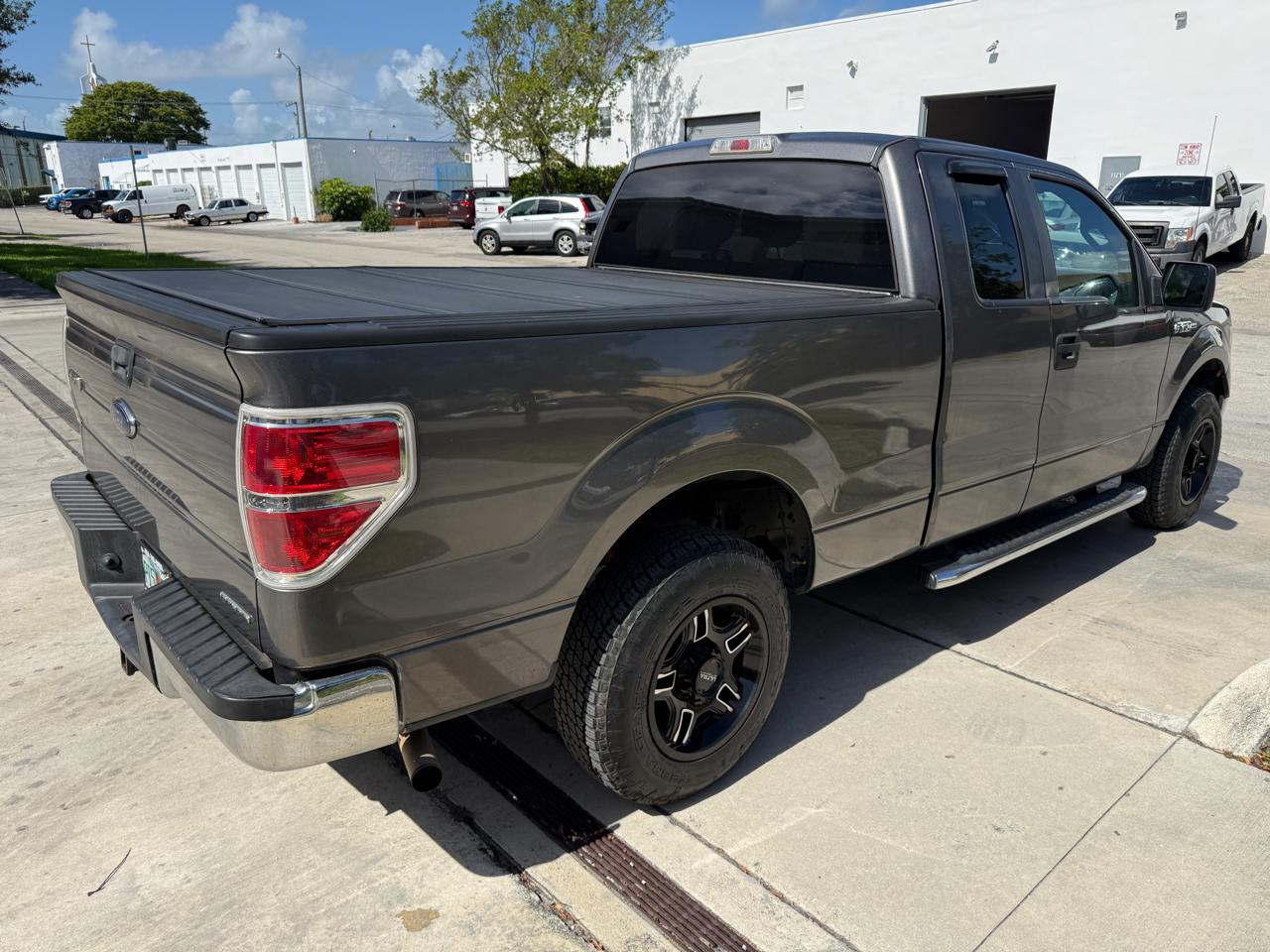 Ford F-150 2WD SuperCab 145" XLT 2014