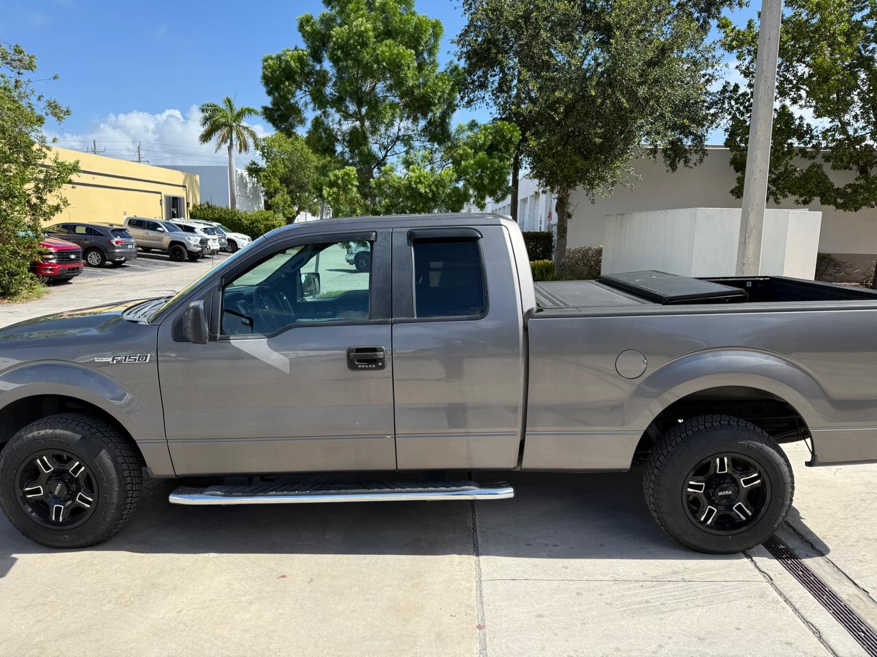 Ford F-150 2WD SuperCab 145" XLT 2014