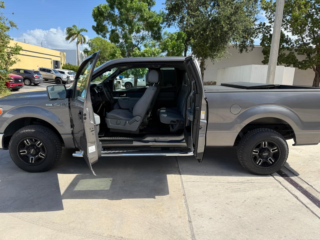 Ford F-150 2WD SuperCab 145" XLT 2014