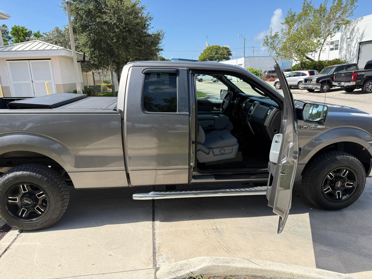 Ford F-150 2WD SuperCab 145" XLT 2014