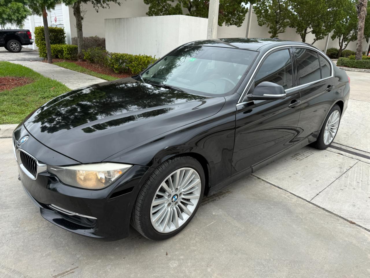BMW 3-Series 328i Sedan 2014