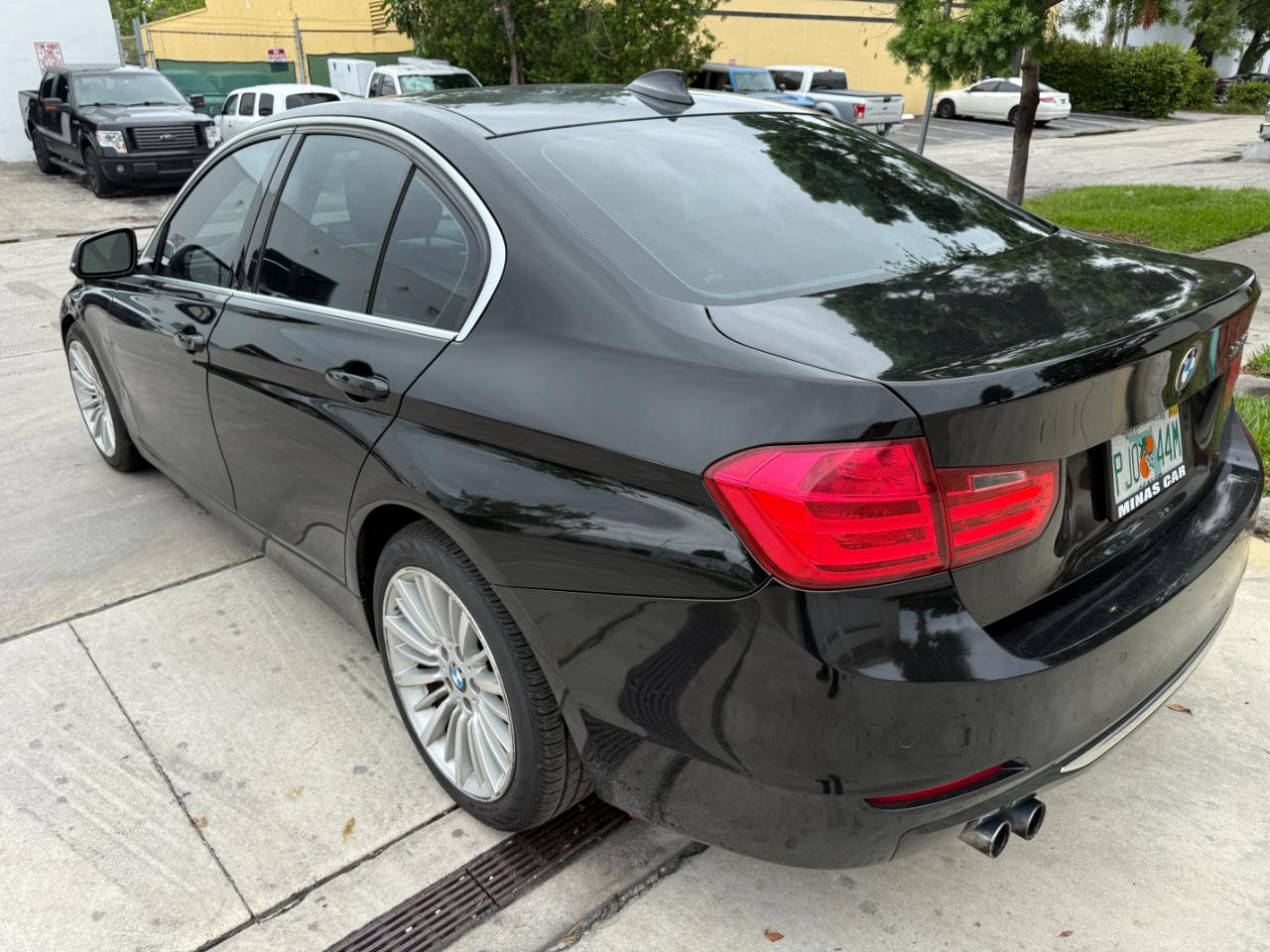 BMW 3-Series 328i Sedan 2014