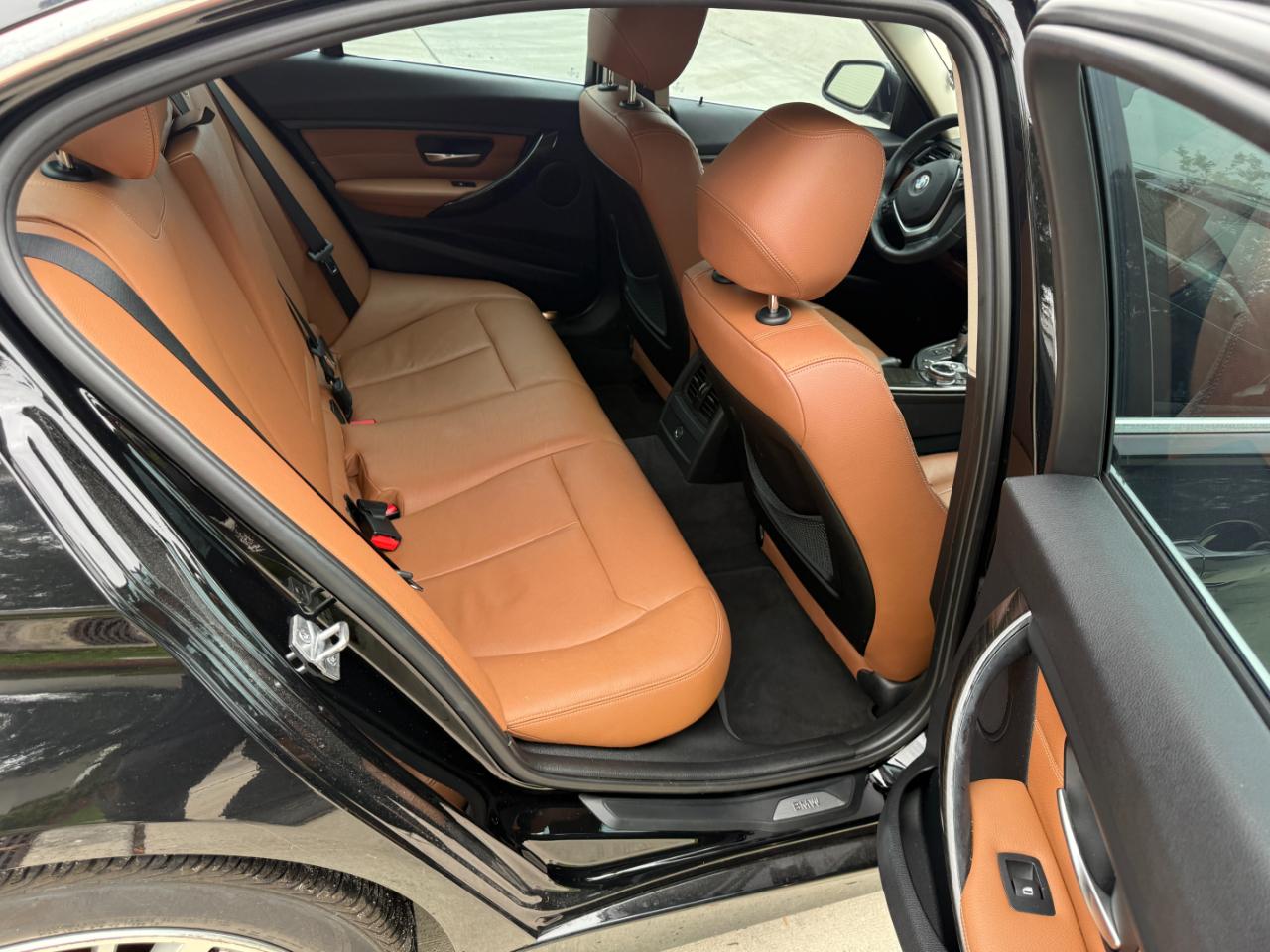 BMW 3-Series 328i Sedan 2014