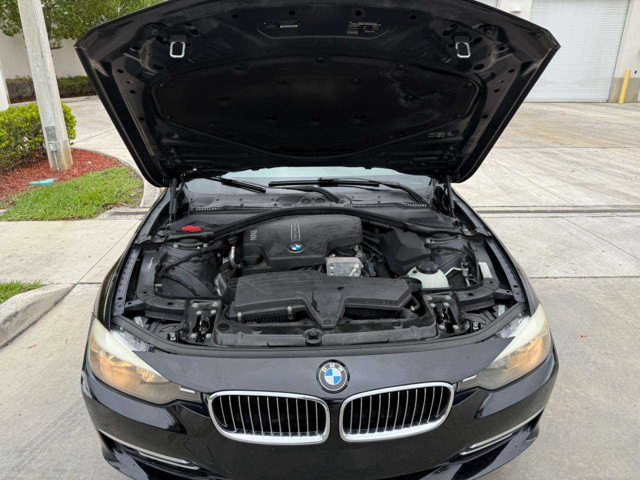 BMW 3-Series 328i Sedan 2014