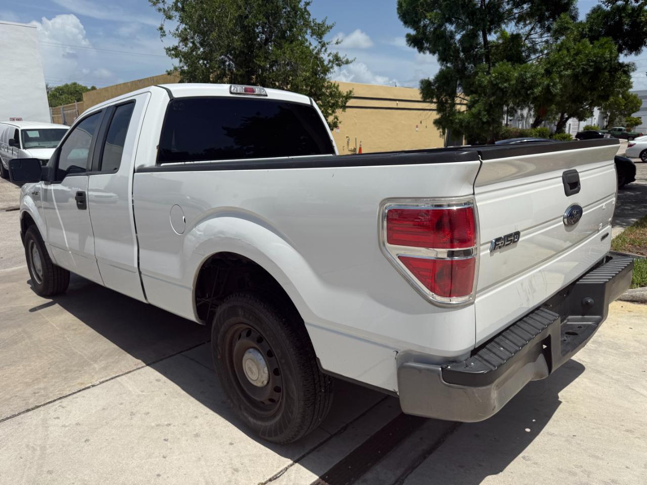 Ford F-150 Lariat SuperCab 6.5-ft. Bed 2WD 2014