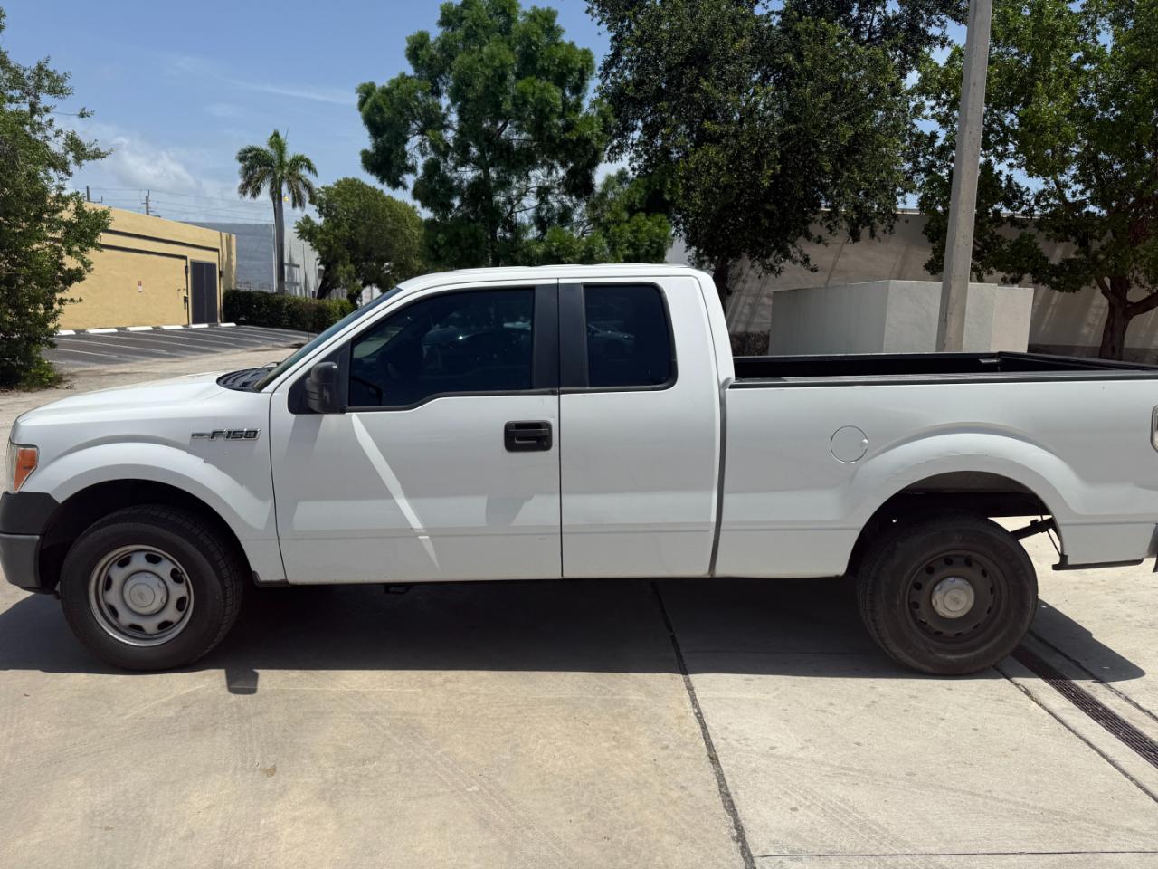Ford F-150 Lariat SuperCab 6.5-ft. Bed 2WD 2014
