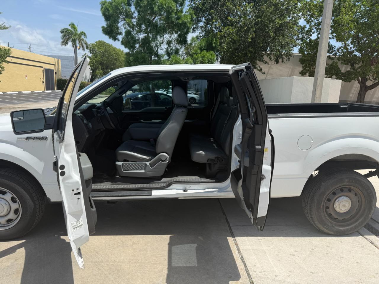 Ford F-150 Lariat SuperCab 6.5-ft. Bed 2WD 2014