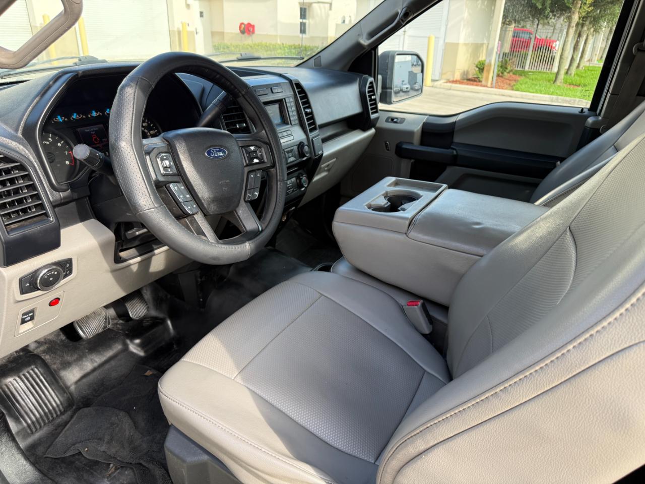 Ford F-150 XL SuperCab 6.5-ft. Bed 2WD 2015