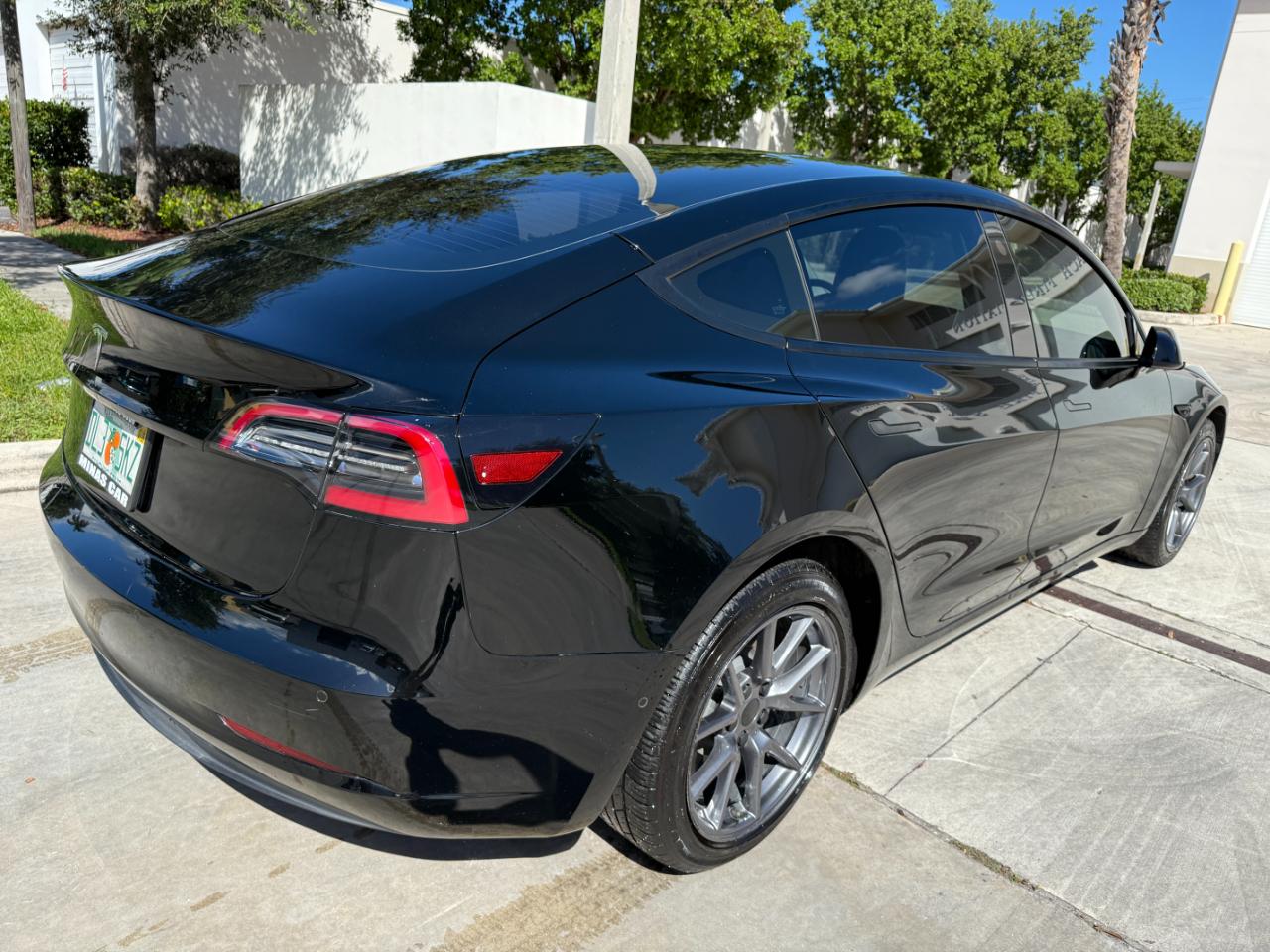 Tesla Model 3 Standard Range Plus 2022