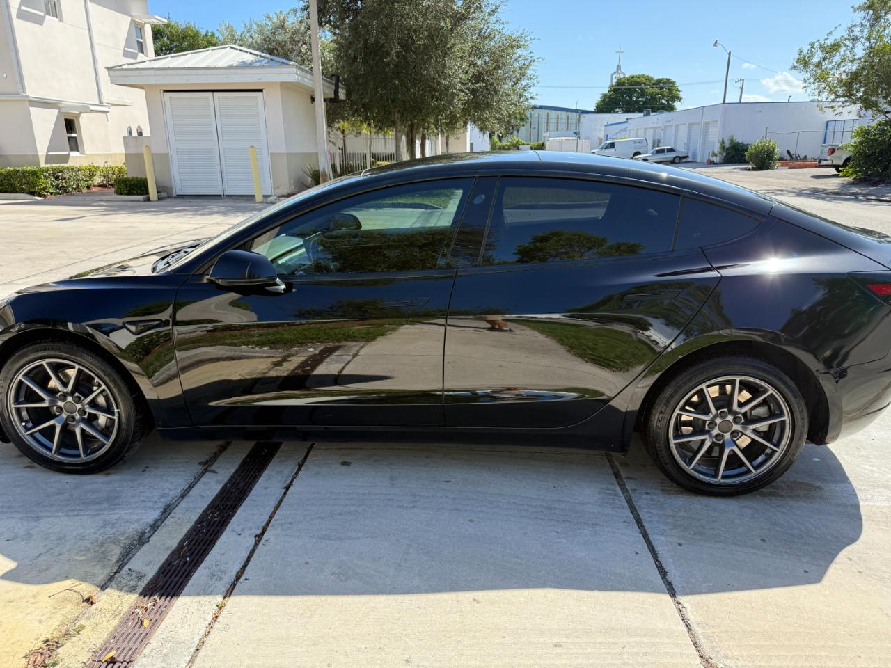 Tesla Model 3 Standard Range Plus 2022