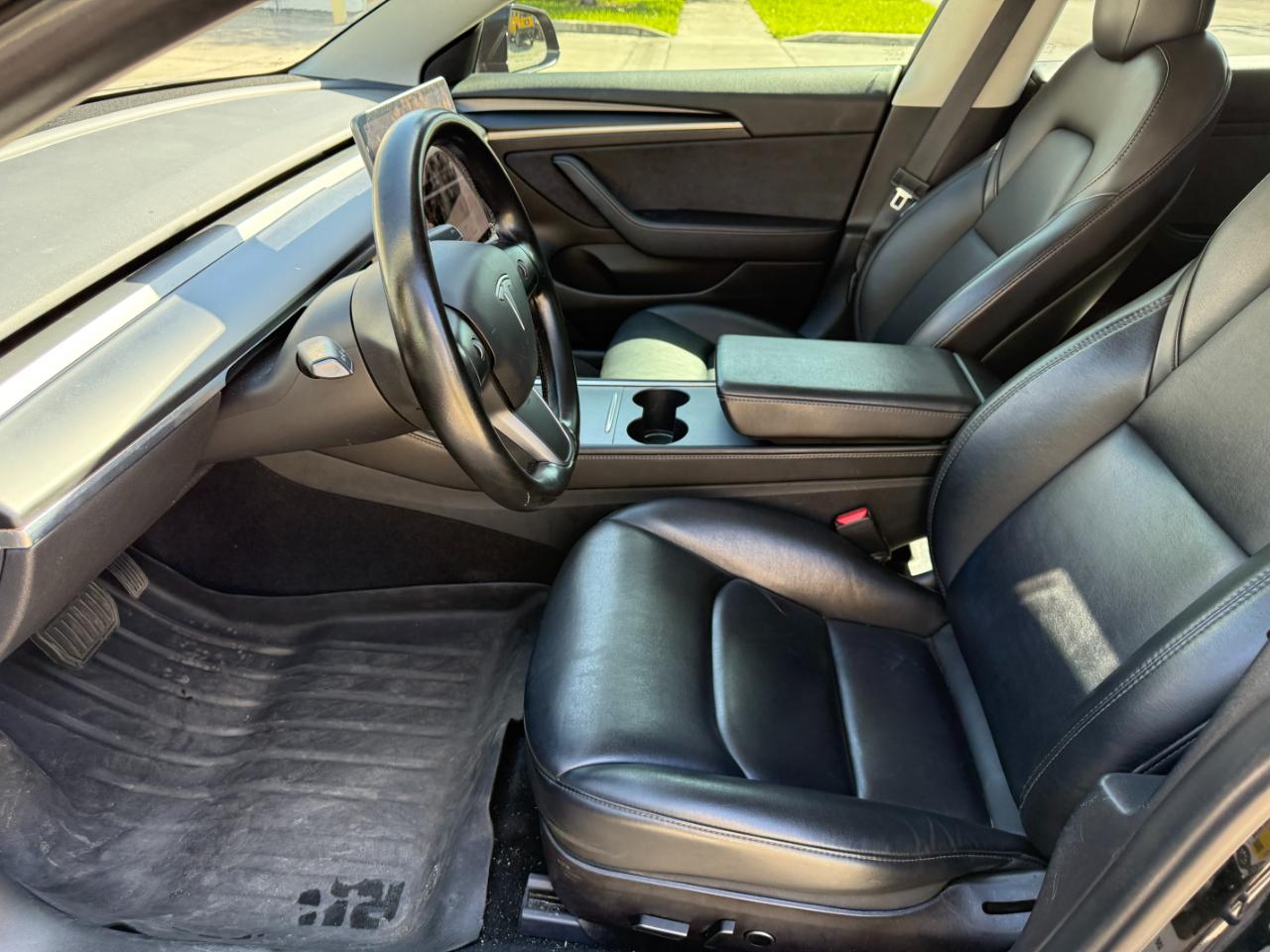 Tesla Model 3 Standard Range Plus 2022