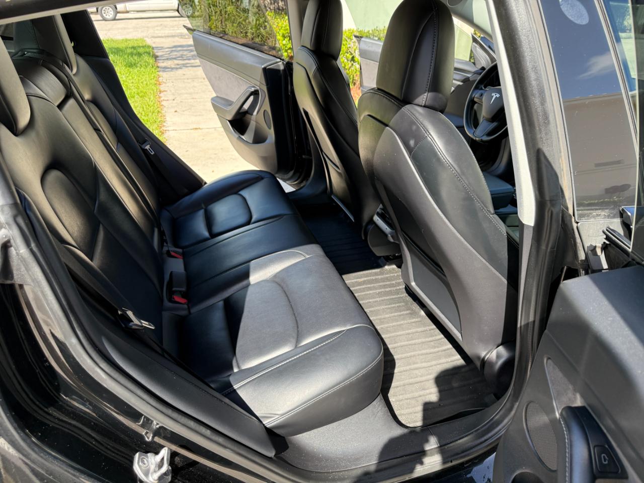 Tesla Model 3 Standard Range Plus 2022
