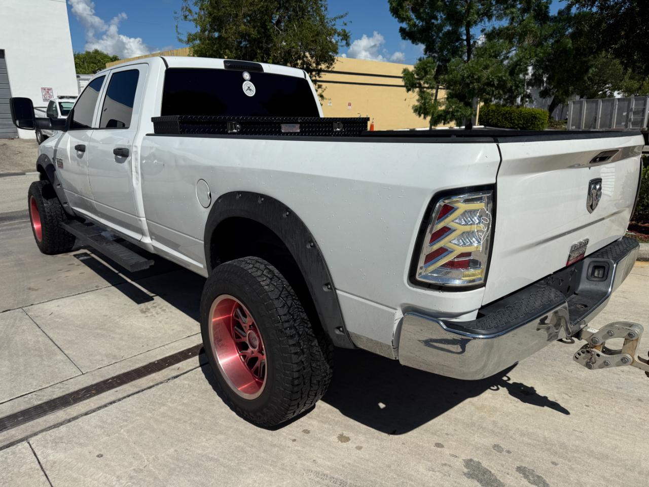 RAM 2500 Laramie Crew Cab LWB 4WD 2011