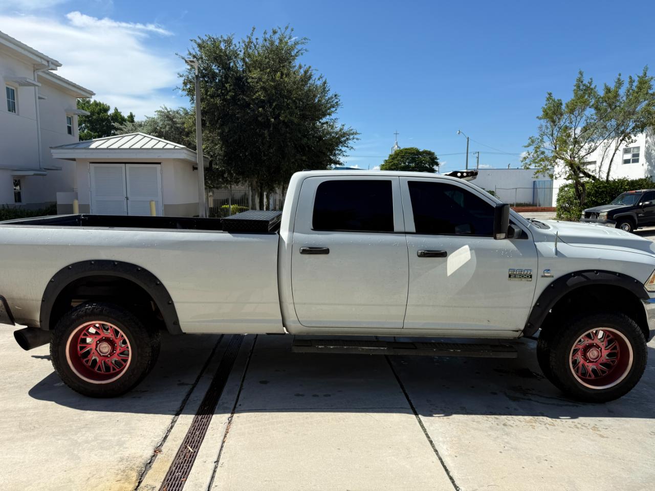 RAM 2500 Laramie Crew Cab LWB 4WD 2011