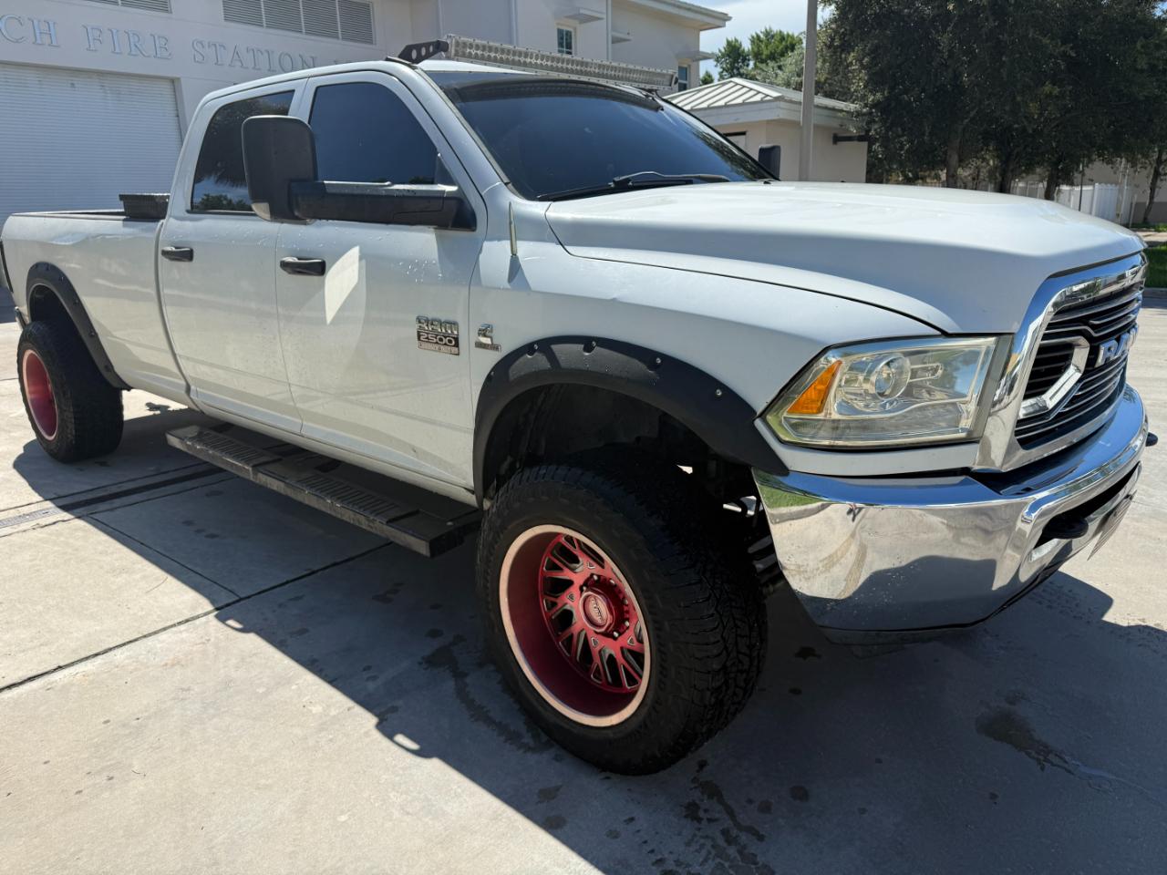 RAM 2500 Laramie Crew Cab LWB 4WD 2011