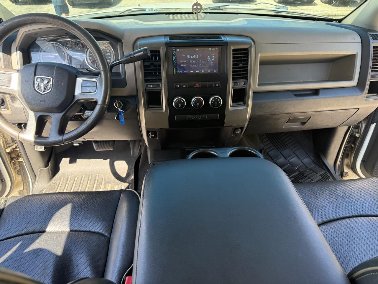 RAM 2500 Laramie Crew Cab LWB 4WD 2011