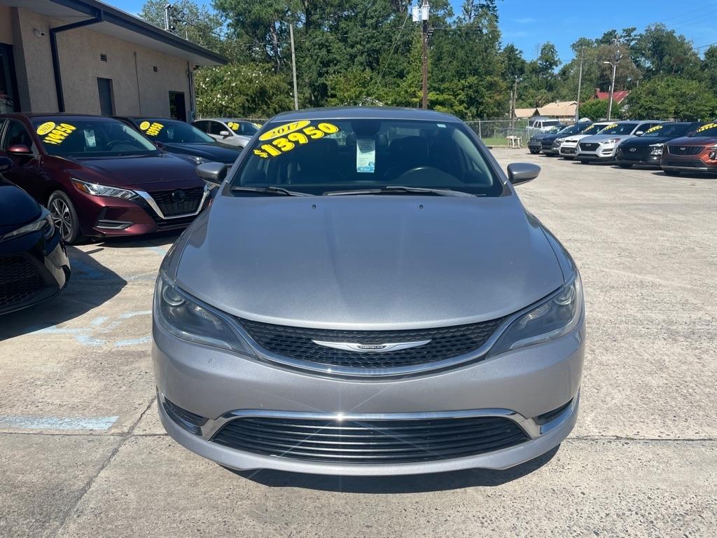 Chrysler 200  2017